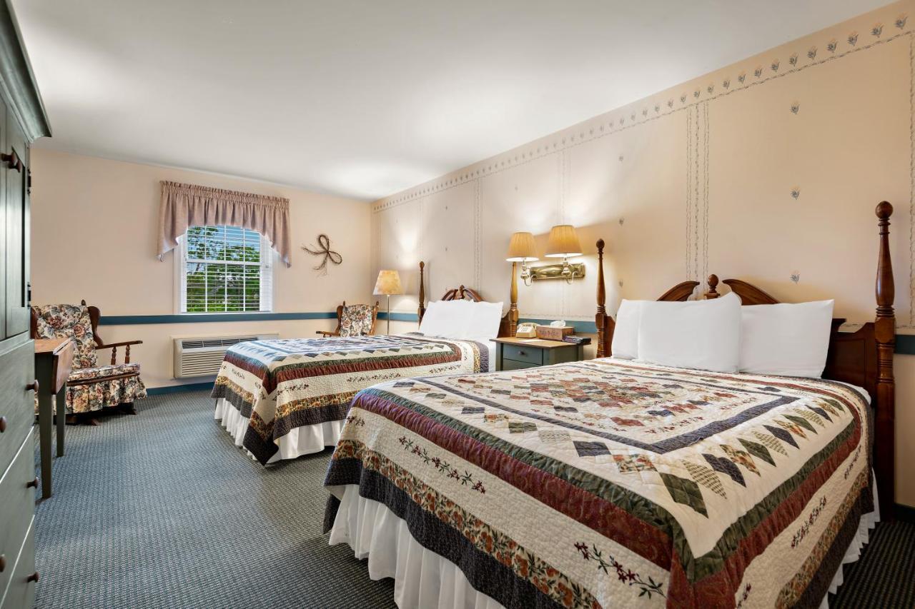 Country Living Inn Smoketown  Екстер'єр фото